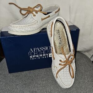 Sperry Women's White Woven Moccasins With Cognac Leather Laces New Size 7